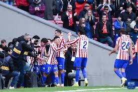 费城人队强打舒瓦伯单季击出 15 支首打席本垒打，刷新纪录